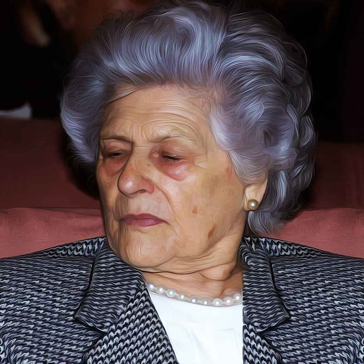 Congress chief Sonia Gandhi's mother passes away