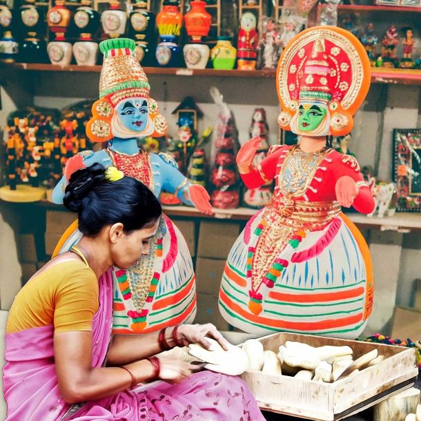 400-year-old tradition of making Kondapalli toys in Andhra gets a boost