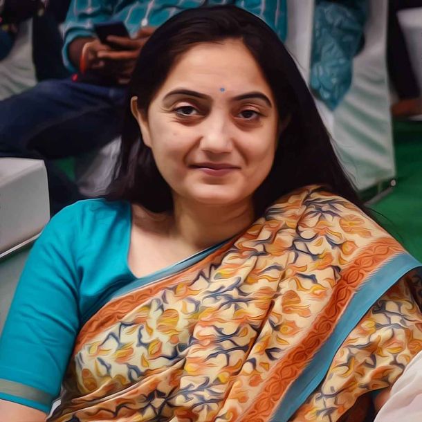 SC lamasted Nupur Sharma and refused to entertain her application